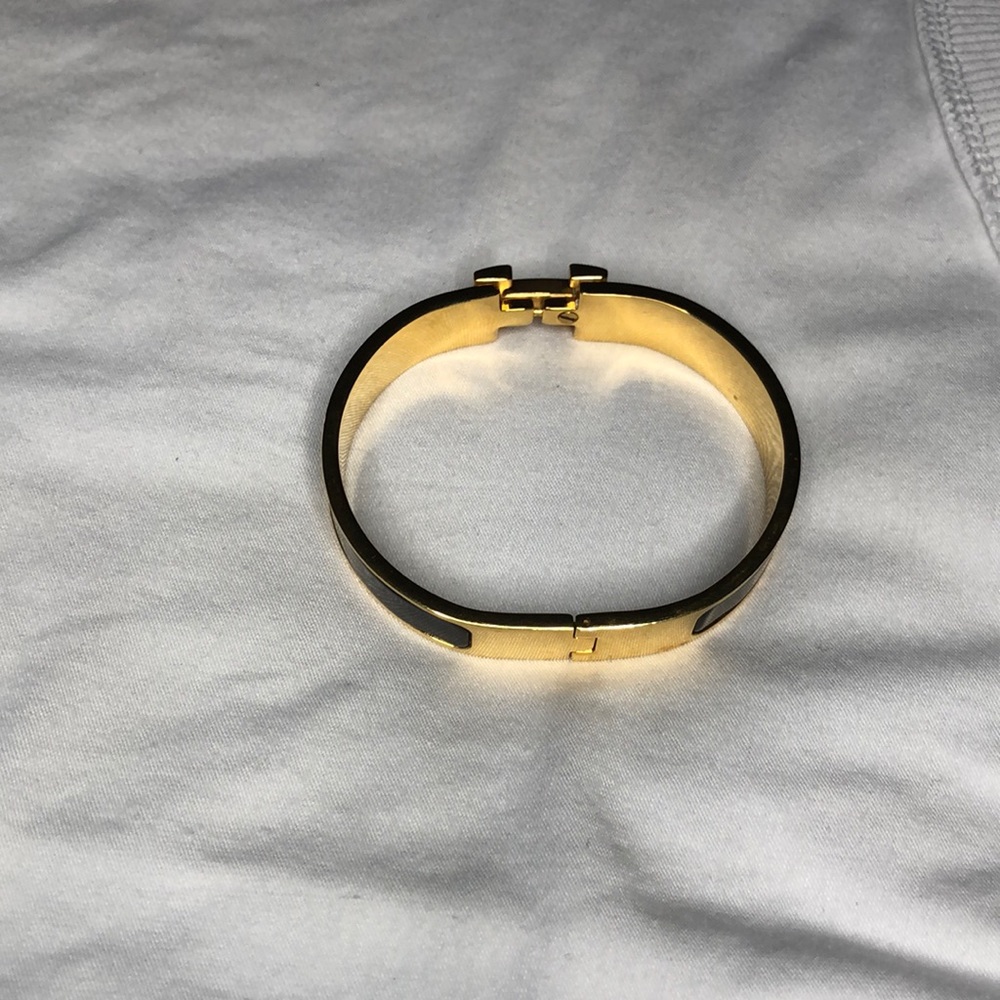 Cuff Hinged